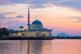 Khutbah jumat ini juga punya syarat, insya allah saya tulis nanti dalam pembahasan tentang syarat khutbah jumat. Jumlah Jemaah Solat Di Masjid Surau Di Kuching Ditambah Mykmu Net