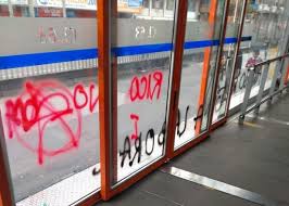 Последние твиты от transmilenio (@transmilenio). Una Semana Despues Todavia Hay 9 Estaciones De Transmilenio Cerradas En Bogota