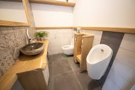 Bei uns erfahren sie, wie sie bei der badsanierung richtig geld sparen. Badplanung Neues Bad Aus Meisterhand Team Strommer