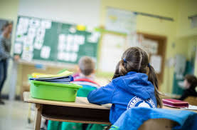 4 wann fällt maskenpflicht schule bw? Corona Lockerungen In Baden Wurttemberg Kultusministerium Ab Wann Schulen In Den Regelbetrieb Durfen Baden Wurttemberg Stuttgarter Zeitung