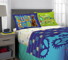 Scooby doo kids bedding collection in quilt size 140x200 and 160x200, with characters of the animated series and movies scooby doo. Scoob Scooby Doo Bed In A Bag Kids Bedding Bundle Set 5 Piece Full Walmart Com Walmart Com