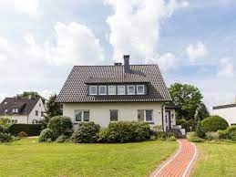 Der zustrom von bewohnern hat dazu. Haus Kaufen In Lage 1 Angebote Engel Volkers