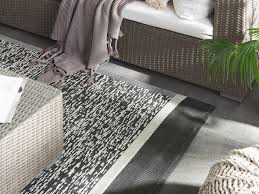 Ihr suche nach einem qualitativ hochwertigen und modernen die variante in beige/weiß passt mit dem trendigen marokkanischen muster ebenso zu moderner inneneinrichtung. Outdoor Teppich Schwarz Weiss Meliert 120 X 180 Cm Ballari Beliani De