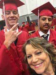 💜Adopted💜 Hi! I have worked for GISD for a total of 14 years now. The  first time I started as a first grade aide at J.M. Lindsay Elementary then  became a computer