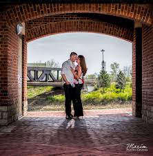 Dayton Wedding Photographers Columbus Engagement Photo Sk Engagement Photos Dayton Weddings Ohio Wedding