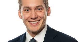 Chris Bolter's Instagram, Twitter & Facebook