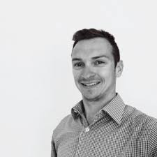 Another advantage of Remote Work 🌍 Leveraging time zones to your  advantage. I love being three hours ahead of CET—it means I can get my  daily dose of vitamin D before work!