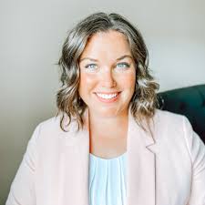 Meet Katie Thompson, our new Principal at Alexander Elementary. Katie  previously served as an Administrative Fellow in our District. Katie's top  priorities/goals with this role: I am honored to lead Alexander's dedicated