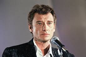 Guide théorique, générateur d'accords, transposition des accords, accordeur virtuel et forum pour musiciens. Mort De Johnny Hallyday Laquelle De Ses Chansons Est La Preferee Des Francais
