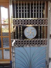 The modern day gate designs are not only attractive and good on the eyes but are kept secure and safe from the unwanted guests. Om Stainless Steel Modern House Gate Rs 16000 Piece Om Steel Corporation Id 15392521848
