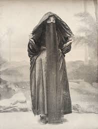 P Dittrich A Coptic Woman Of The Poorer Class Egypt 1918 Z Interestinh Niqab And Most Forms Of Veiling Predates Islam In Th Egypt Egyptian Women Old Egypt