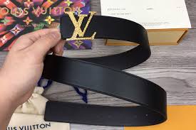 I have the whole damier belt collection for men the brown black and i finally got my hands versace black new leather with gold medusa buckle belt. Louis Vuitton M0226v Lv Optic 40mm Reversible Belt In Black Calf Leather With Gold Buckle Get Leather Bags