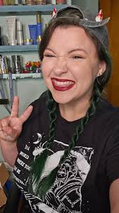 What is your favorite look from tonight's live event?