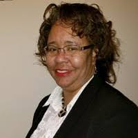 Roxie Hall's Instagram, Twitter & Facebook