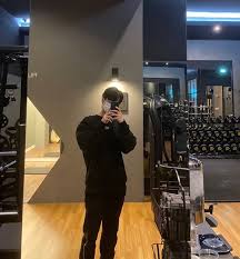 Previously, the fact that bae in hyuk has unilaterally loved his colleague/boss hani for 2 years was revealed. Bae In Hyuk Ph On Twitter 11 9 20 Ig Story Baeinhyuk ë°°ì¸í˜