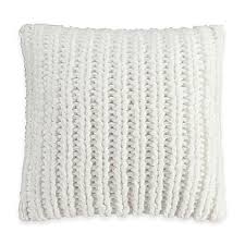 In this tutorial, we teach you how to knit your own individual pillow cover, so you can decide what your new pillow should look like. Invalid Url Loom Knitting Knitting Loom Knitting Projects