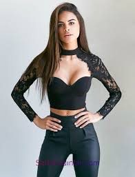 Bustiyer Bluz Modelleri Siyah Gogus Dekolteli Uzun Kollu Dantelli Bluz Bustiyer Dantelli Dekolteli Gogus Kollu Modelleri Moda Stilleri Bluz Uzun Kollu