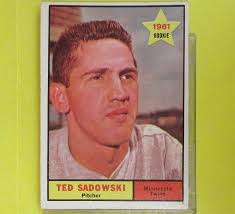 TED SADOWSKI 1961 ROOKIE VINTAGE Topps #254 Minnesota Twins