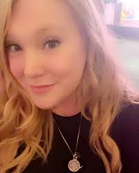 Elizabeth Paige Guiliano (@choochooboom) • Instagram photos and videos