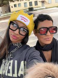 Wishing Kelly Clarkson's Mom a Happy Birthday