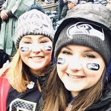 Danielle Bunn's Instagram, Twitter & Facebook