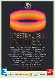 Le but de la fête de la musique d'été est de laisser tous les musiciens professionnels ou amateurs montrer leurs talents de la musique. Le Festival Festival De Nimes