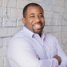 Riley Chang's Instagram, Twitter & Facebook