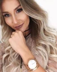 Ana Johnson's Instagram, Twitter & Facebook