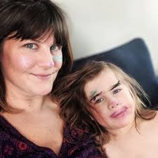 Danielle DePew (@DanielleDePew)