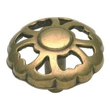 Hickory Hardware Queen Anne Lancaster Hand Polished 1 1/2" Cabinet Knob  P314-LP