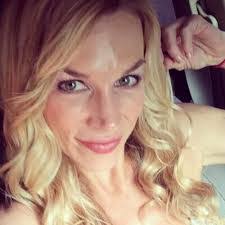 Melissa Noel's Instagram, Twitter & Facebook