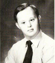 I just saw where Steve Abely's ( class 76) son Nicholas passed away, I met  him in Jacksonville at the school for the deaf, he attended school with my  daughter Amy Sue