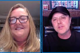 Tracey Bednar's Instagram, Twitter & Facebook