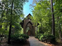 Made our way through the rain today to visit the Mildred Cooper Chapel. Our  timing couldn't have been better