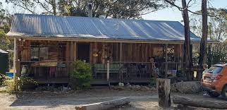 There are many wonderful places to stay on possum kingdom lake. Possum S Hollow And Hooter S Hut Prices Campground Reviews Amiens Australia Tripadvisor
