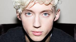 A brief modern history you'll need a twitter ticker to keep up with the constantly expanding stats and factoids relating to troye sivan's popularity and swelling international celebrity Troye Sivan Talks Coming Out Boy Erased And More Coveteur