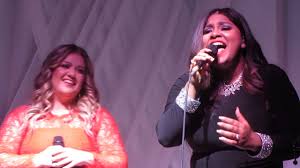 She also worked with janet jackson, bruno mars, alicia keys among others. Kelly Clarkson Nicole Hurst Bridget Sarai Silent Night Kelly Clarkson S Miracle On Broadway Youtube