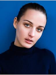 Photo of fashion model Dana Clarke