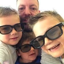 Mark Hallows (@wonderbloke)