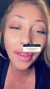 Amber Lingard's Instagram, Twitter & Facebook