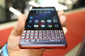 BlackBerry Key2 LE: Smartphones mit ...