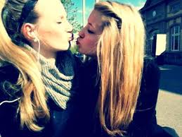 Résultat de recherche d'images pour "swag meuf"