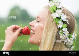 Janet Schnabel's Instagram, Twitter & Facebook