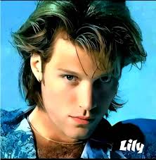 Friday night! Wish all bros and sis huat tonight! Go go go!