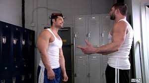 Comparing Dick Size Gay Porn HD Online