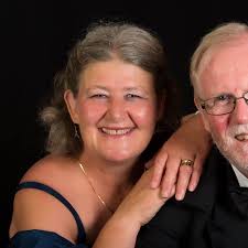 Looking for someone who can make a quilt out of old baby clothes pls. Thank  you