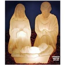 28 Outdoor Lighted White Pearl 3 Piece Holy Family Outdoor Nativity Outdoor Nativity Sets Christmas Nativity Scene