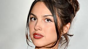 Olivia Rodrigo Hopped