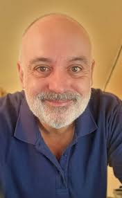 Hi, I'm David, 28 years old. I'm looking for a friend to travel with and  maybe combine it with work. If you're interested, feel free to write me:))