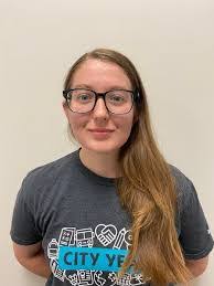 Shannon Fennell's Instagram, Twitter & Facebook